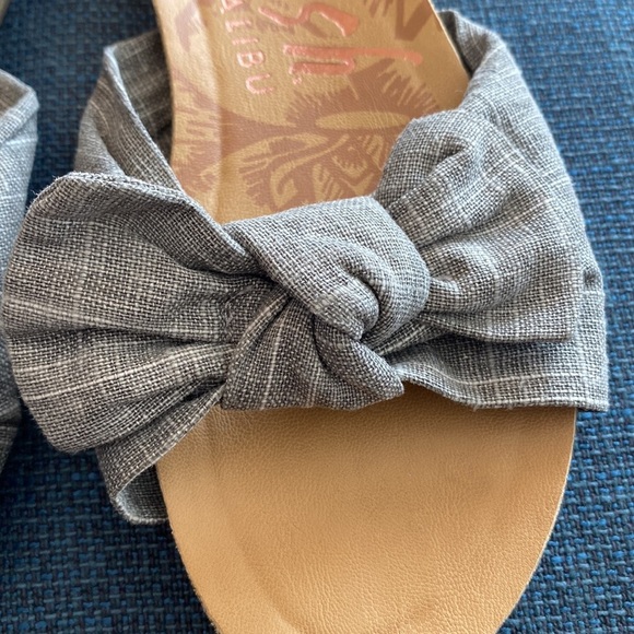 Blowfish Malibu Gray Bowtie Sandal Flats Size 8 - Picture 2 of 7